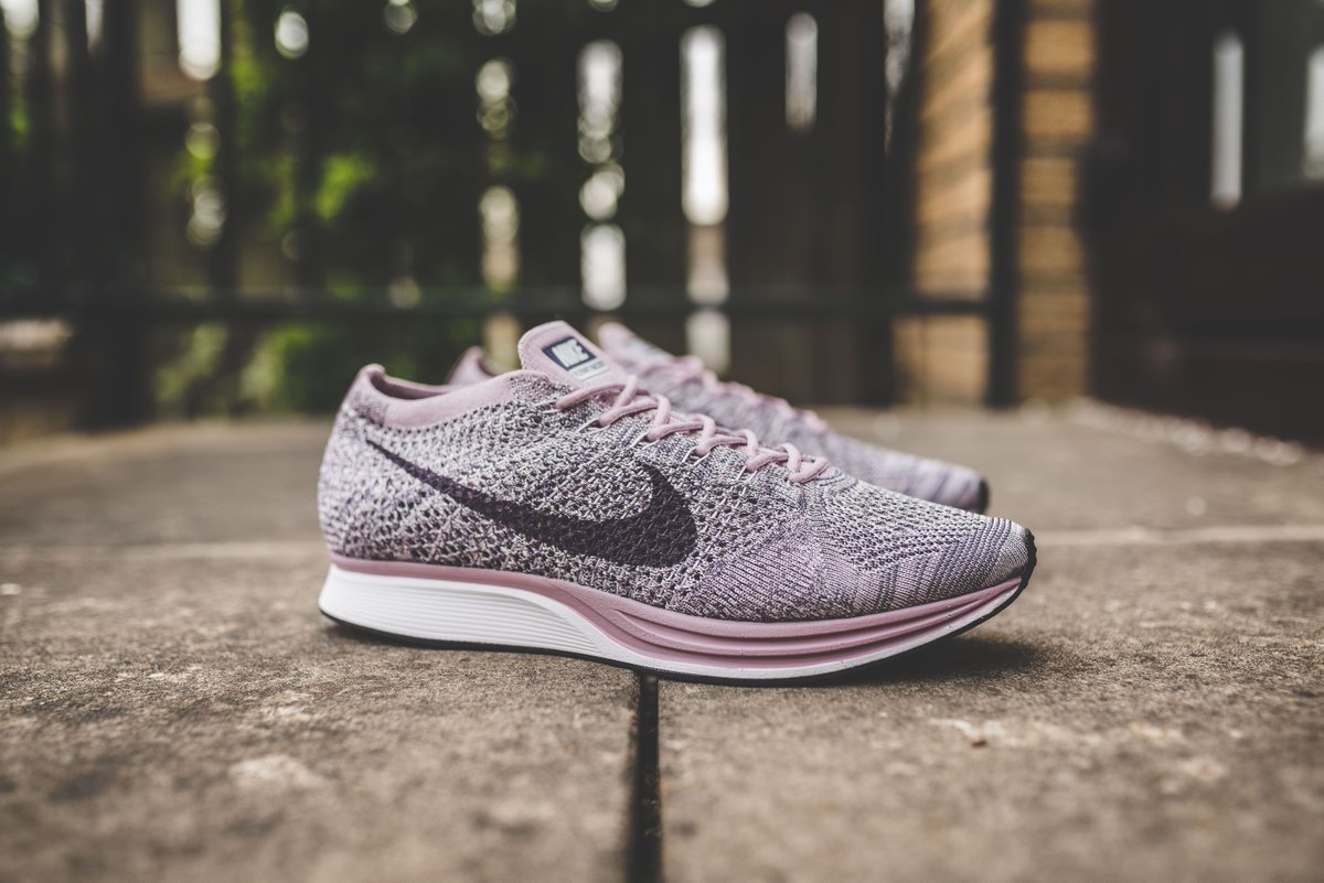 nike flyknit racer lavender