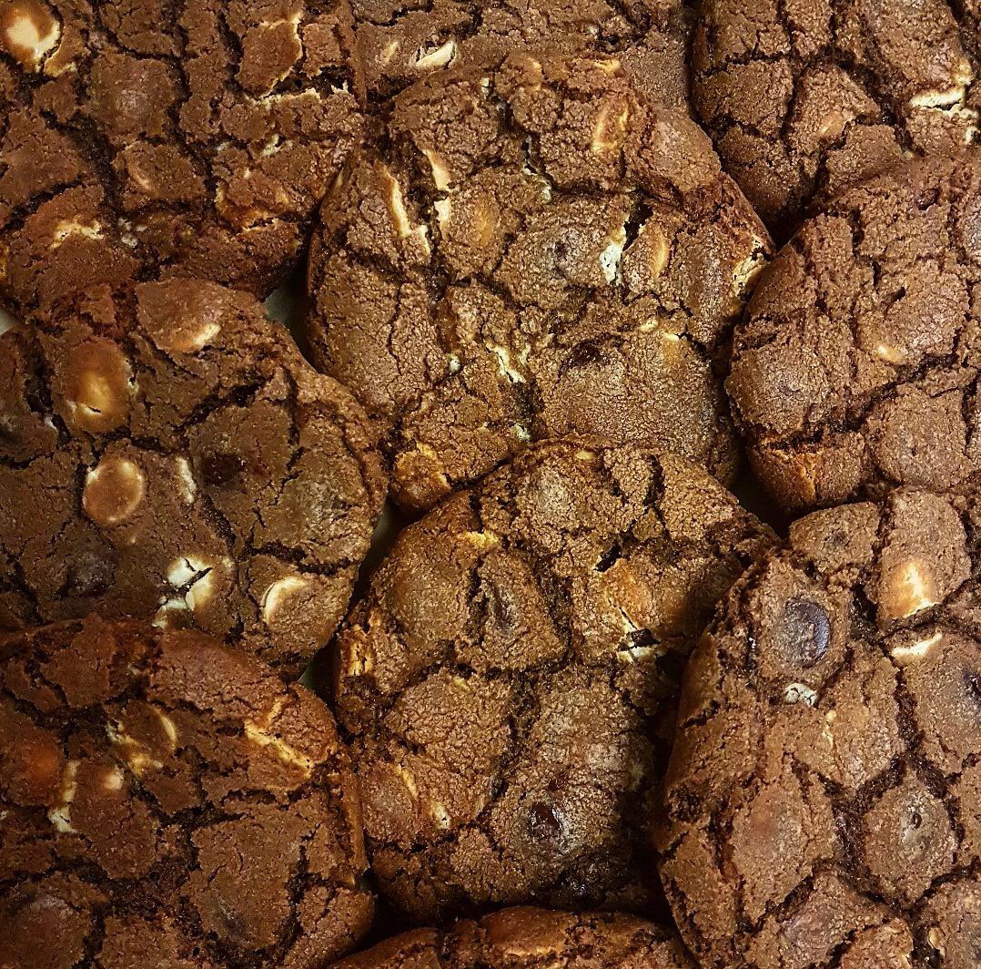 TheGrey_Lady's tweet photo. Our freshly baked triple chocolate &amp; hazelnut cookies ready to accompany some of our stunning desserts! 

#greyladyrestaurant https://t.co/9WLcgoeJqS