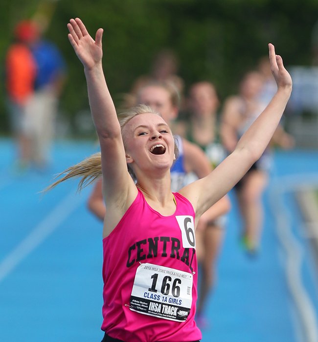 IHSAState's tweet photo. Smile! If you can't make it to @eiu's O'Brien Field for @IHSAState #TrackandField, watch live on @NFHSNetwork: https://t.co/k94xuT4CG1 #IHSA https://t.co/AsJHzA2q24