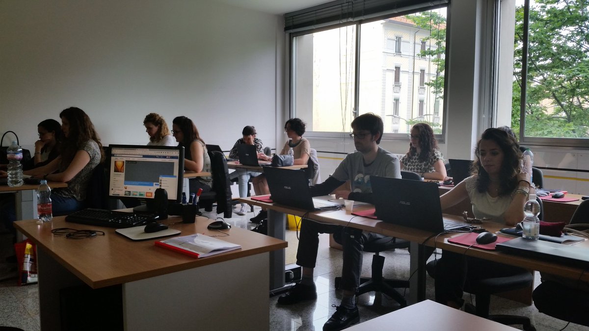 Ben ritrovati a tutti gli allievi Social di #HRSpecialist2017 oggi riprendiamo a lavorare su @LinkedInItalia