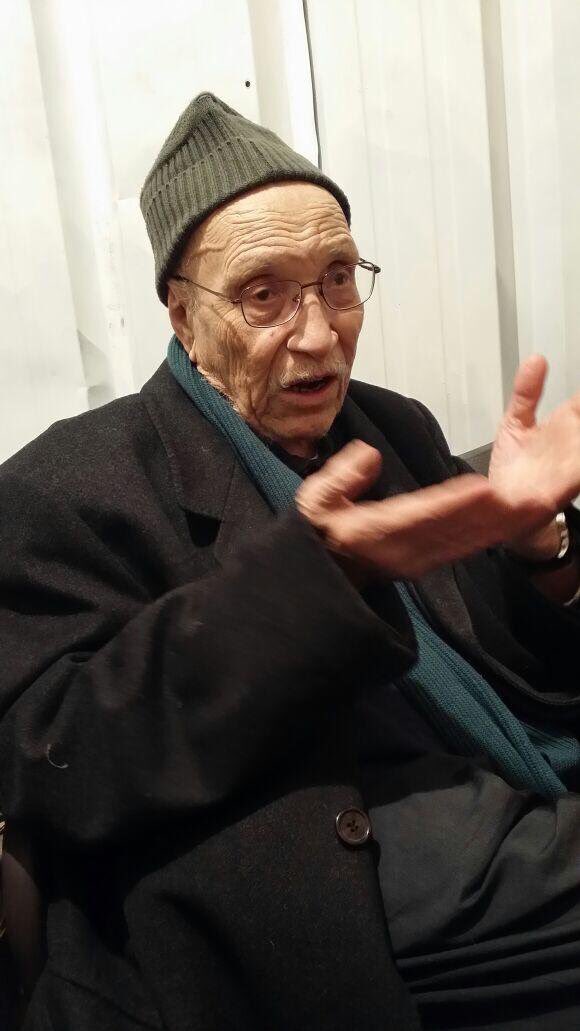 انا لله وانا اليه راجعون 

توفي اليوم الى رحمة الله 
الكتبي الشهير الحاج الحبيب اللمسي 
صاحب دار الغرب 
اسكنه الله فسيح جناته