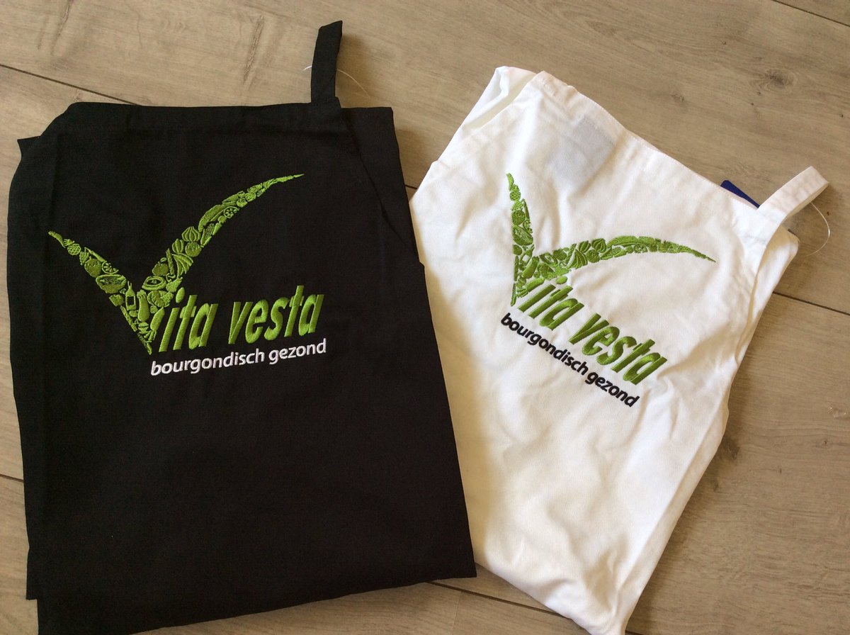 Vorig jaar prachtige schorten gemaakt voor #Marike Daverveld. Volg je hart. @vitavesta #voeding # passie  #presentatie #bedrijfskleding