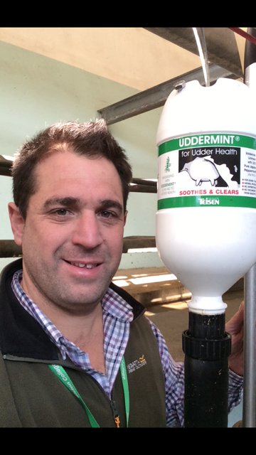 Uddermint's tweet photo. Rob down at @BictonHomeFarm says @Uddermint is "the way forward!" #uddermint https://t.co/dP91zHxNQW