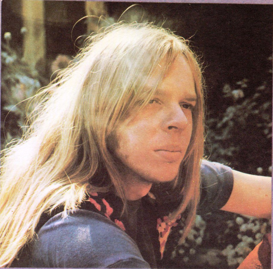 Happy Birthday today also to Rick Wakeman! Xx Awesome musician! xx 