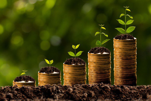 BuyRentKenya's tweet photo. "Buying and selling of property in a bid to gain markup is the norm in Kenya real estate investment". #BDReport @DFintech #Realestate https://t.co/xorPEePYZF