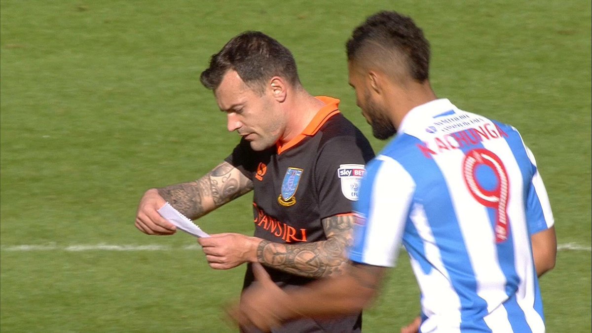 jbsufcx's tweet photo. 'Can you please put the bins out for me on 29th of May, thanks mate 👏😂⚔️ #sufc #twitterblades #swfc https://t.co/i7TMDJOCam
