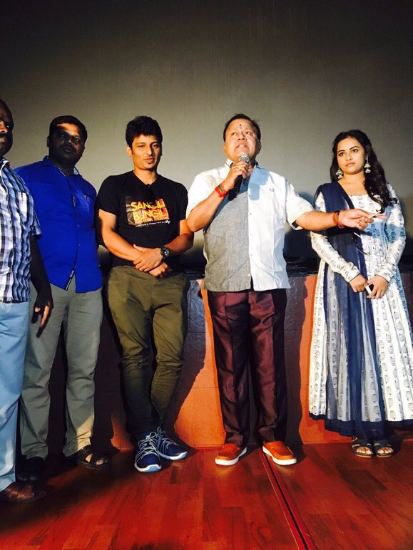 VavvetiUsha's tweet photo. #SangiliBungiliKadhavaThorae team at #Salem #SBKTFrom19thMay
#SBKTRoadTrip @Actorjiiva @SDsridivya @thenameisike @Atlee_dir @sooriofficial https://t.co/2ASEbQywBM