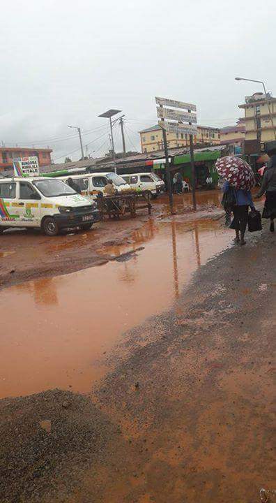 ItsKubasu's tweet photo. State of Busia town
Elect Ojaamong and you'll still see this come 2022.
#OjaamongScoreCard https://t.co/fBCVg7bYxy