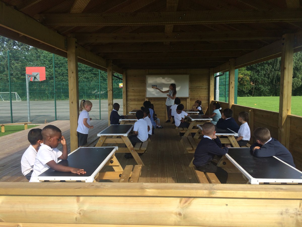 PentagonPlayUK's tweet photo. Inspiring children to learn every day, outdoors, in a safe, custom built environment! https://t.co/r1PeRUNok9 #outdoorclassroomday #edchat https://t.co/L6TvW9m7RT