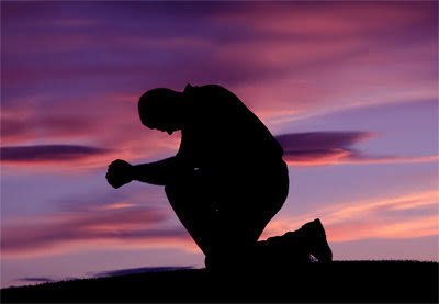 feladurotoye's tweet photo. IF &amp; WHEN you fall, just remember this. Don't fall on your BACK ~ instead, pls fall ON YOUR KNEES ... &amp; pray.

#LEAD https://t.co/uXaHkgkcRY