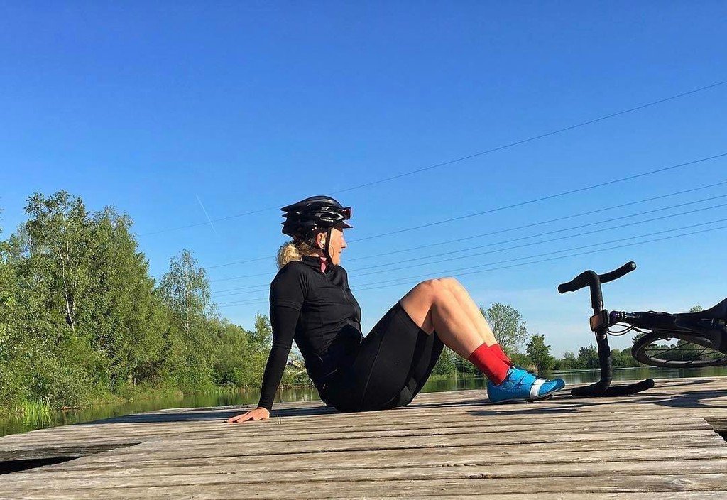 ridelikeagirlp's tweet image. It's week end time... ready for a new ride?? #ridelikeagirl
.
#Repost @nic_katt
・・・
Sunny early bird 🚴🏻‍♀️ #rapha_… ift.tt/2quyOy0
