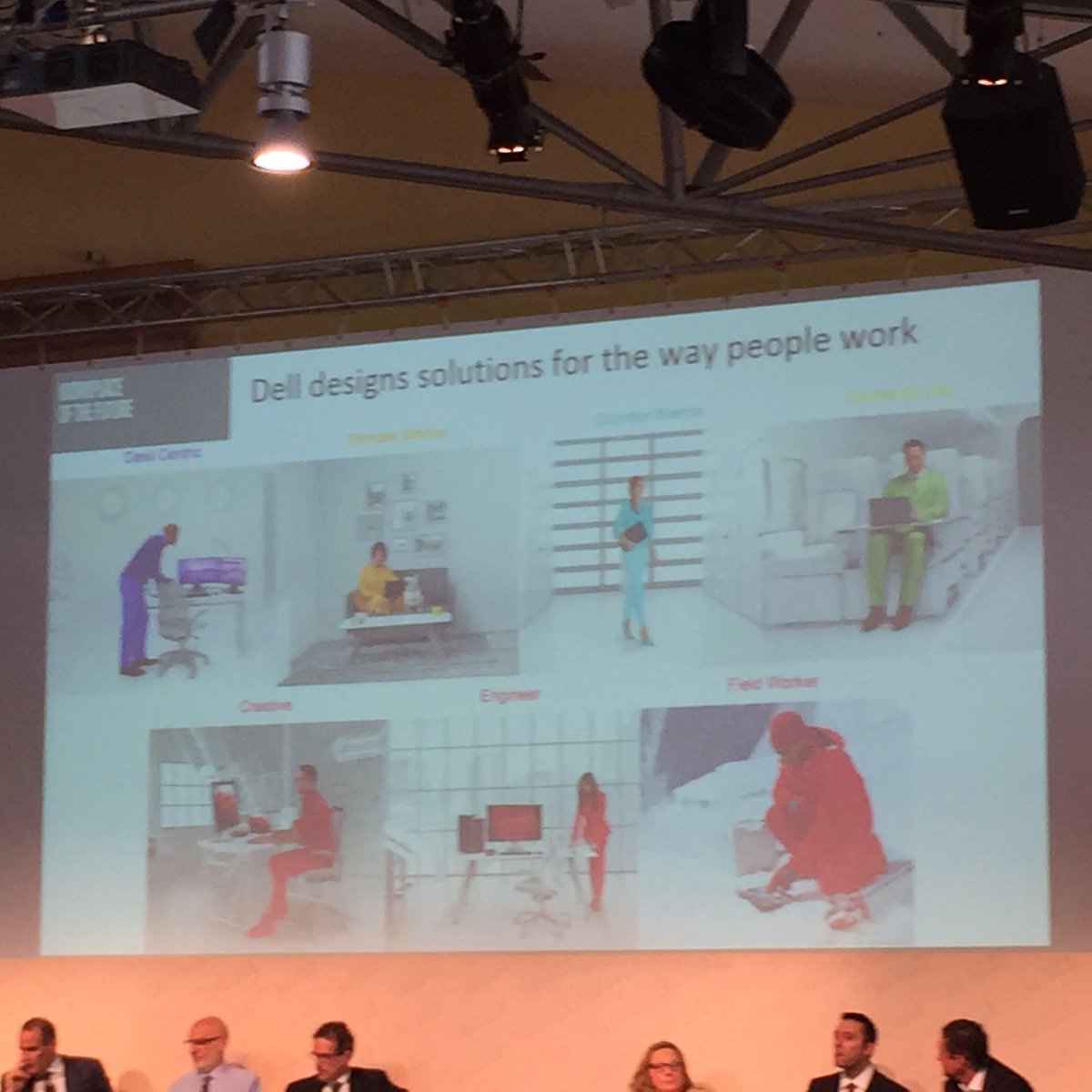 Nuove tecnologie x #workplaceofthefuture @DellEMCItalia @UnifyCo <a href="/CircuitHQ/">Circuit</a> <a href="/AtosWorkplace/">Atos Workplace</a>