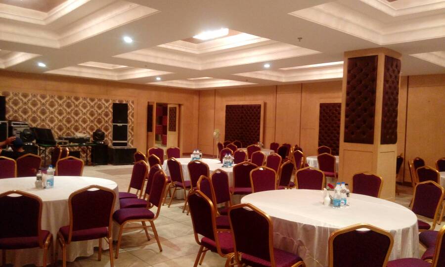 DeventureResort's tweet photo. #Banquets.....#Deventure #Shimla #Hills https://t.co/lMWQ4f3bVG