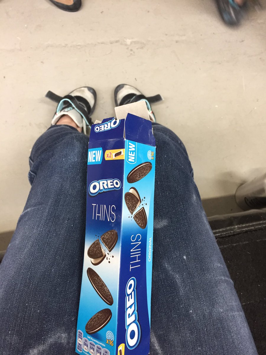 Agirlwhoclimbs's tweet photo. The weekend training plan:
Top a problem.
Get an Oreo.
Repeat.
#RewardSystem #ClimbingHack πͺ https://t.co/P4vFIxA2x3