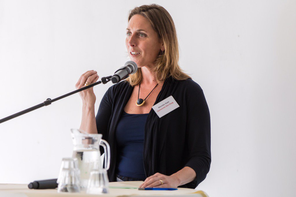 Kennismiddag over Beschut Werk is gestart! Marieke Stam, directeur @WSPDenHaag, opent het congres! #WvdA2017