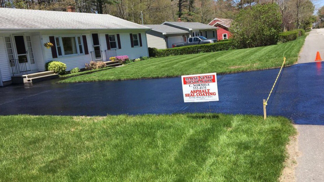 NormileSealing's tweet image. Call Now for Spring Special!!! #SpringSeal #BackToBlack