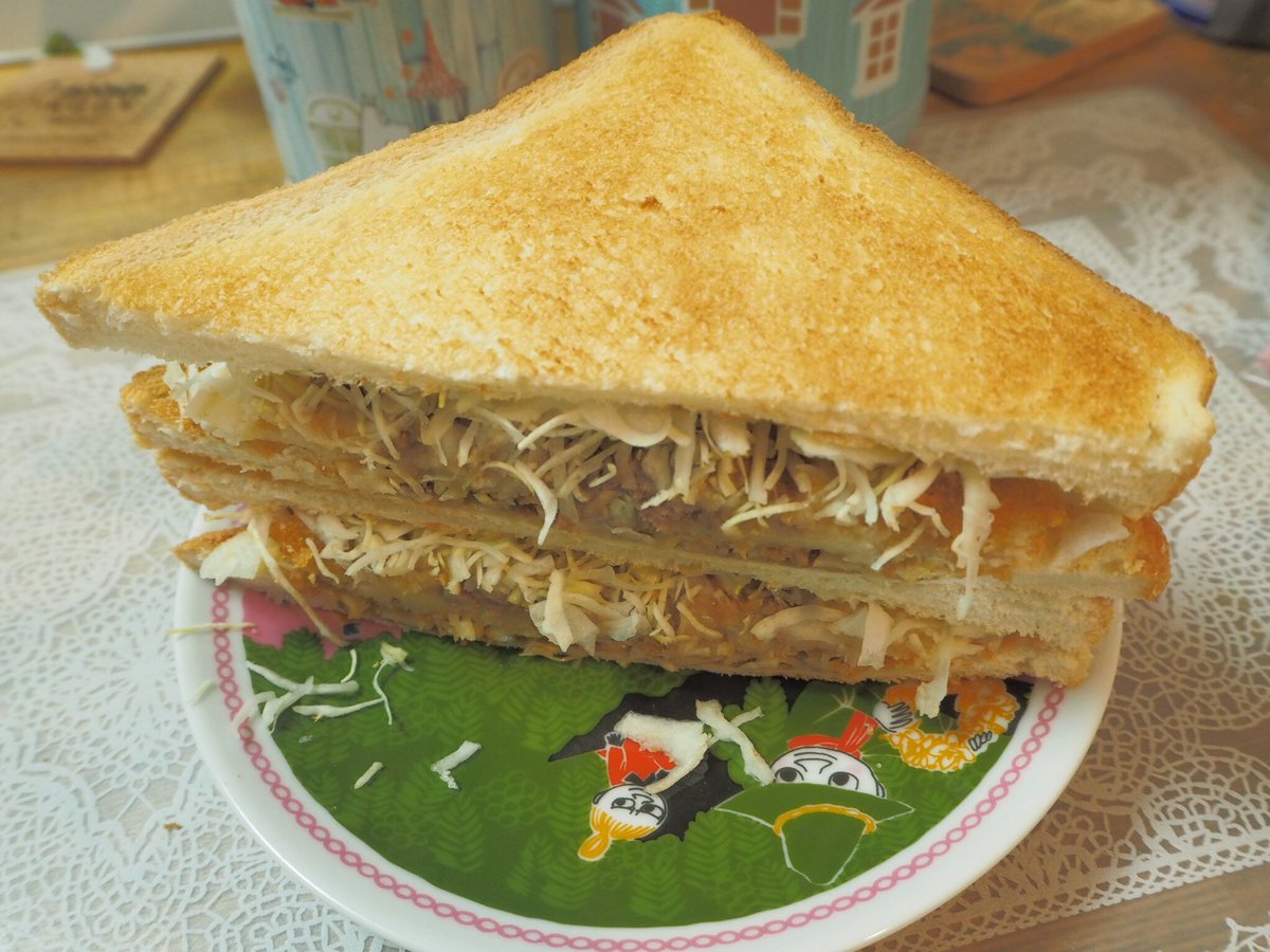 りんごぱい على تويتر 花のズボラ飯3巻43皿目の花さんコロッケサンドを作ってみました٩ W و もちろん漫画を忠実に再現するため スーパーの人が刻んだ 千切りキャベツを使用 笑 花をズボラ飯 再現料理 漫画飯