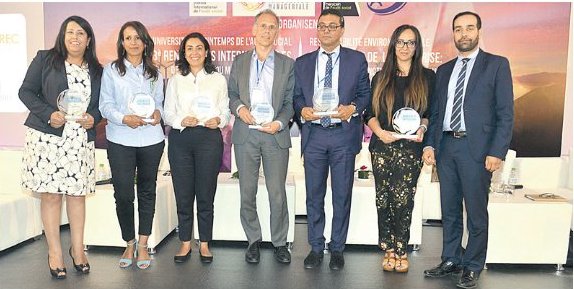 Concentrix_FR's tweet photo. #WebhelpMaroc remporte le #Trophée #Egalité #professionnelle #hommes #femmes ! #RSE #CSR #RH https://t.co/KytK83Z6Rd via @Leconomiste_ https://t.co/W0zKteQl0C