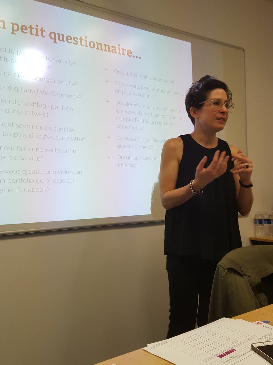 All about "réseaux sociaux" avec <a href="/AAmbregni/">Amandine Ambregni</a>