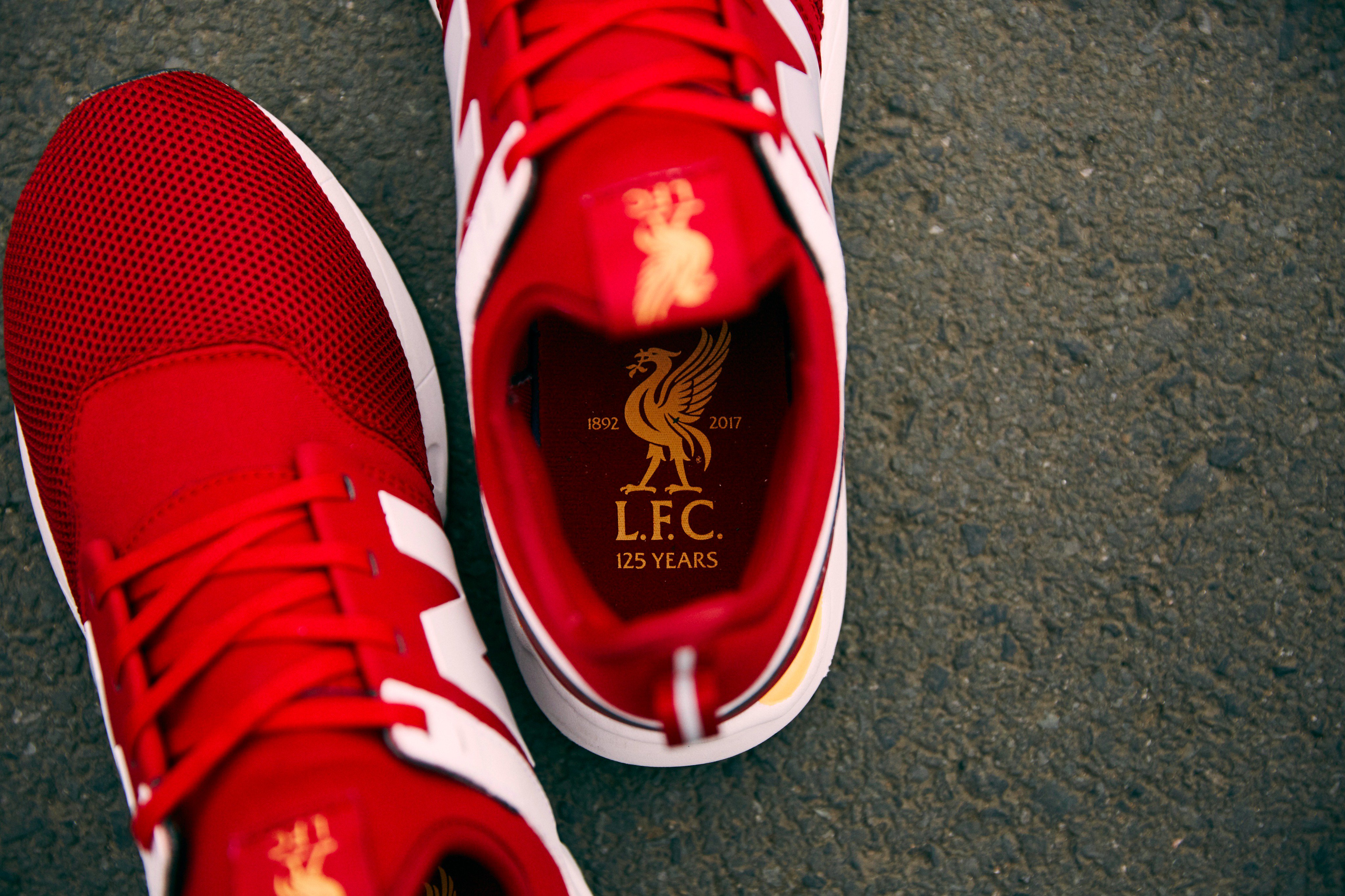 Lfc 247 trainers hot sale