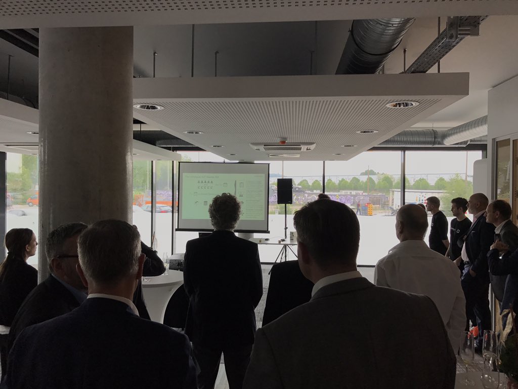 NickBoesl's tweet image. opening of @connyun (KUKA&apos;s cloud spinout) in Karlsruhe #connyun #helloI40 #futureofrobotics #weconnectyou @KUKA_RoboticsEN @KUKA_RoboticsDE