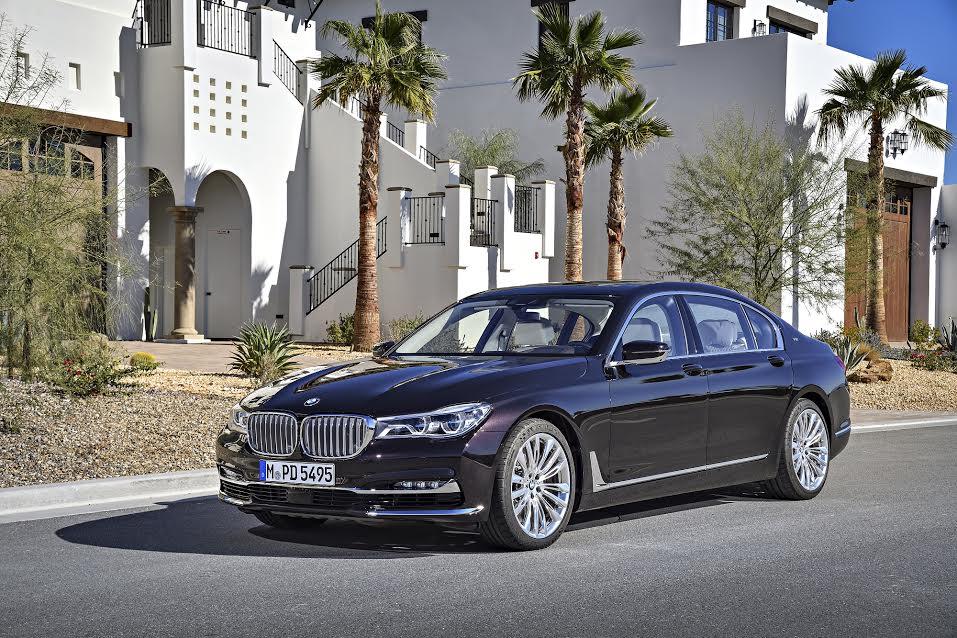 hanmust's tweet photo. The most powerful #beemer ever - the flagship #M760Li with two trims - #Xdriver & #V12Excellence now available for Indian riches - @bmwindia https://t.co/7qQV9FZCq1