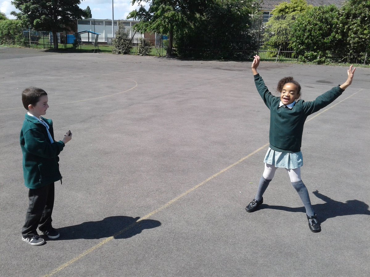 year3_bwps's tweet photo. 3AB have been recording the time it takes their friends to do different activities! We are comparing the times. #outdoorclassroomday https://t.co/UMk9Q41PGd