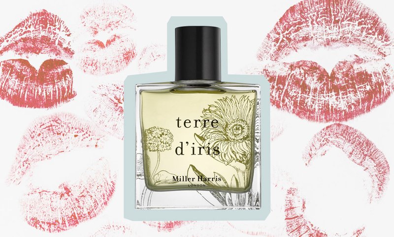 thepooluk's tweet photo. This week @missellabell has uncovered a scent that smells like rain on pavements, blowsy flowers – and the new her https://t.co/isblPtoZ4Y https://t.co/hZj0TaMGoT