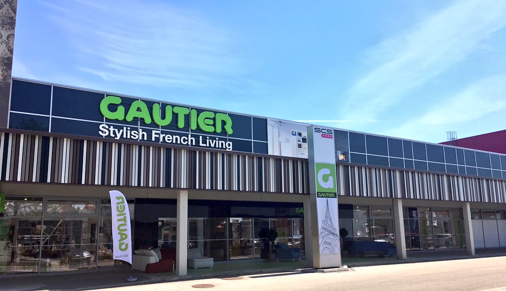 En direct d' Autriche , #Vienne inauguration ce soir de notre premier magasin <a href="/GautierFrance/">Gautier</a> #SCSPark #wohndesign #französische