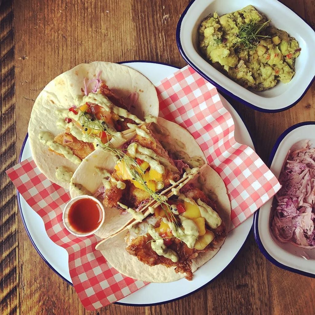 avdaja's tweet photo. @NorthernCraftHouse's Fish Tacos 🌮 #northerncrafthouse #whitefield #mcr #fish #tacos #guac #slaw #pesce #healthyfo… https://t.co/BdWBJOJj3f https://t.co/wpEQ9reThF