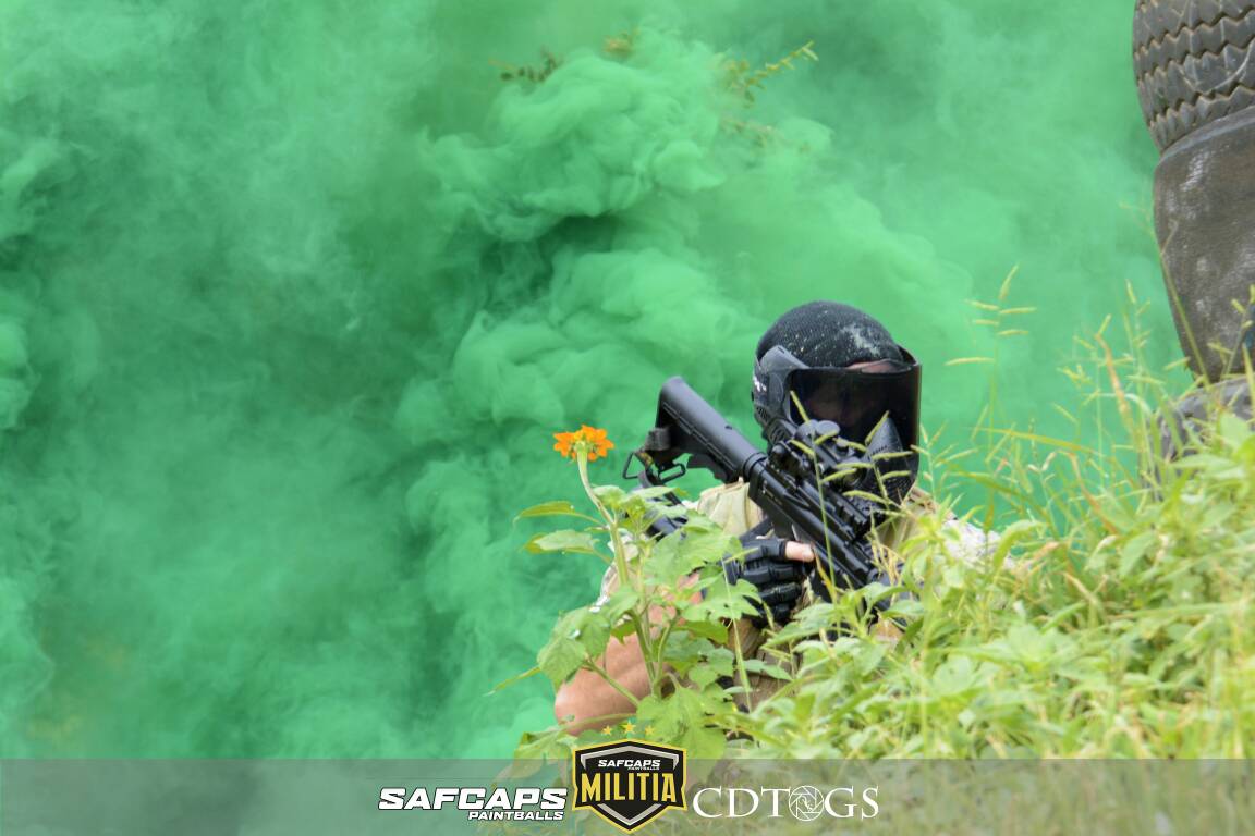 CDTogs's tweet photo. #militia #green #greensmoke #camo #dontshootthephotographers #bushball #paintball #safcaps https://t.co/JdaGmXedWz
