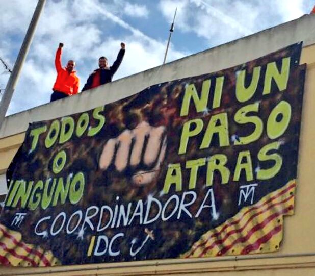 manelmarquez's tweet photo. Rendirnos jamás!
Si lucháis podéis ganar sino lo hacéis ya habéis perdido! Solidaridad!
#DecretoEstibaNo #LosPuertosNoSeVenden #TestiboMolt https://t.co/Ga9OKveXKE