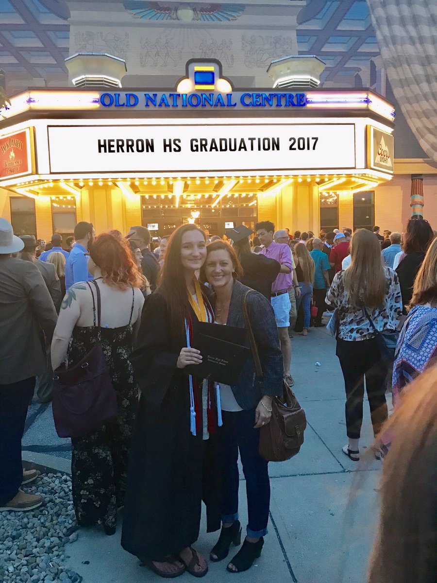 AlbrightAshlyn's tweet photo. Sooo I graduated. That's super weird. https://t.co/Y63Z3w2sCz