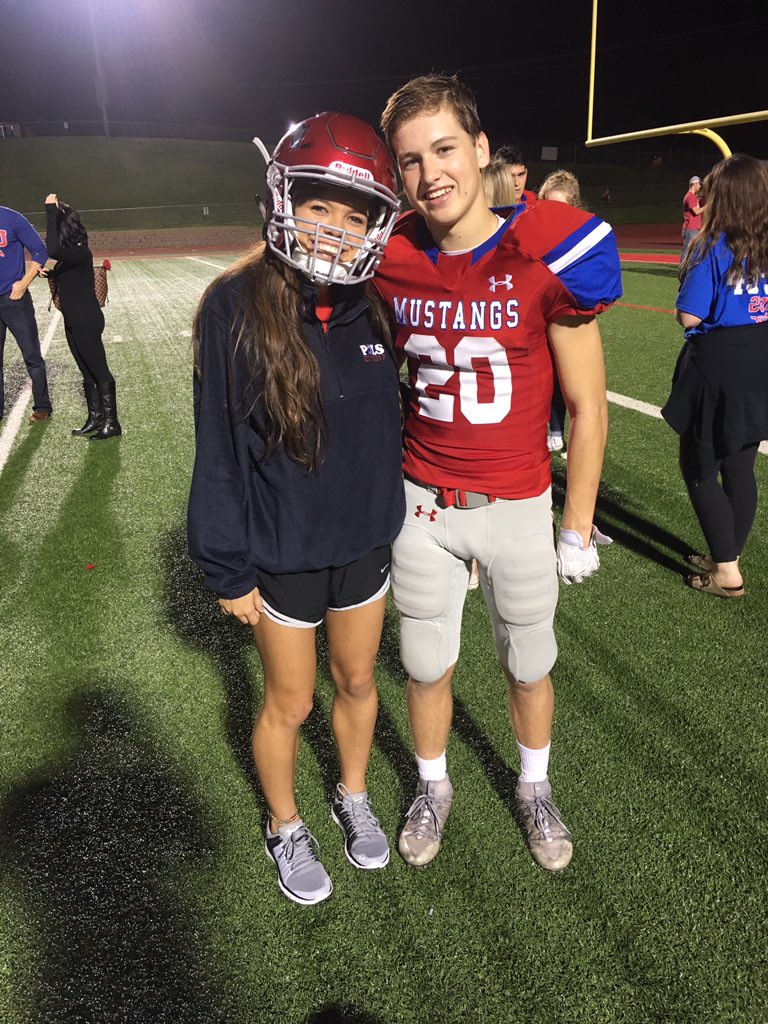 Cale2783's tweet photo. Happy birthday Sydney!! I hope it is amazingππ I'm glad to have you as a friend!!ππ#dancingbuddy @skuehler13 https://t.co/VLnfnFnEZH
