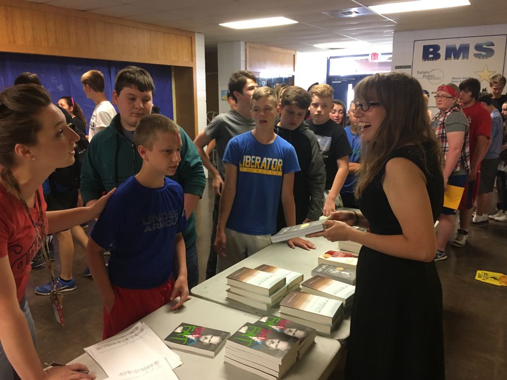 DavidGeurin's tweet photo. Visiting BMS w/ @adlugosh to give a book to each 8th grader for summer reading! Can't wait to have the Class of 2021 at BHS! #GoLiberators https://t.co/US4gRBdliI