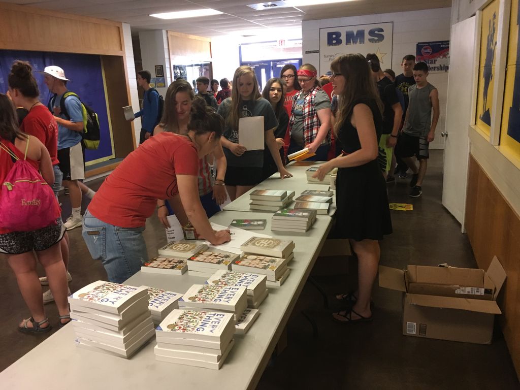 DavidGeurin's tweet photo. Visiting BMS w/ @adlugosh to give a book to each 8th grader for summer reading! Can't wait to have the Class of 2021 at BHS! #GoLiberators https://t.co/US4gRBdliI