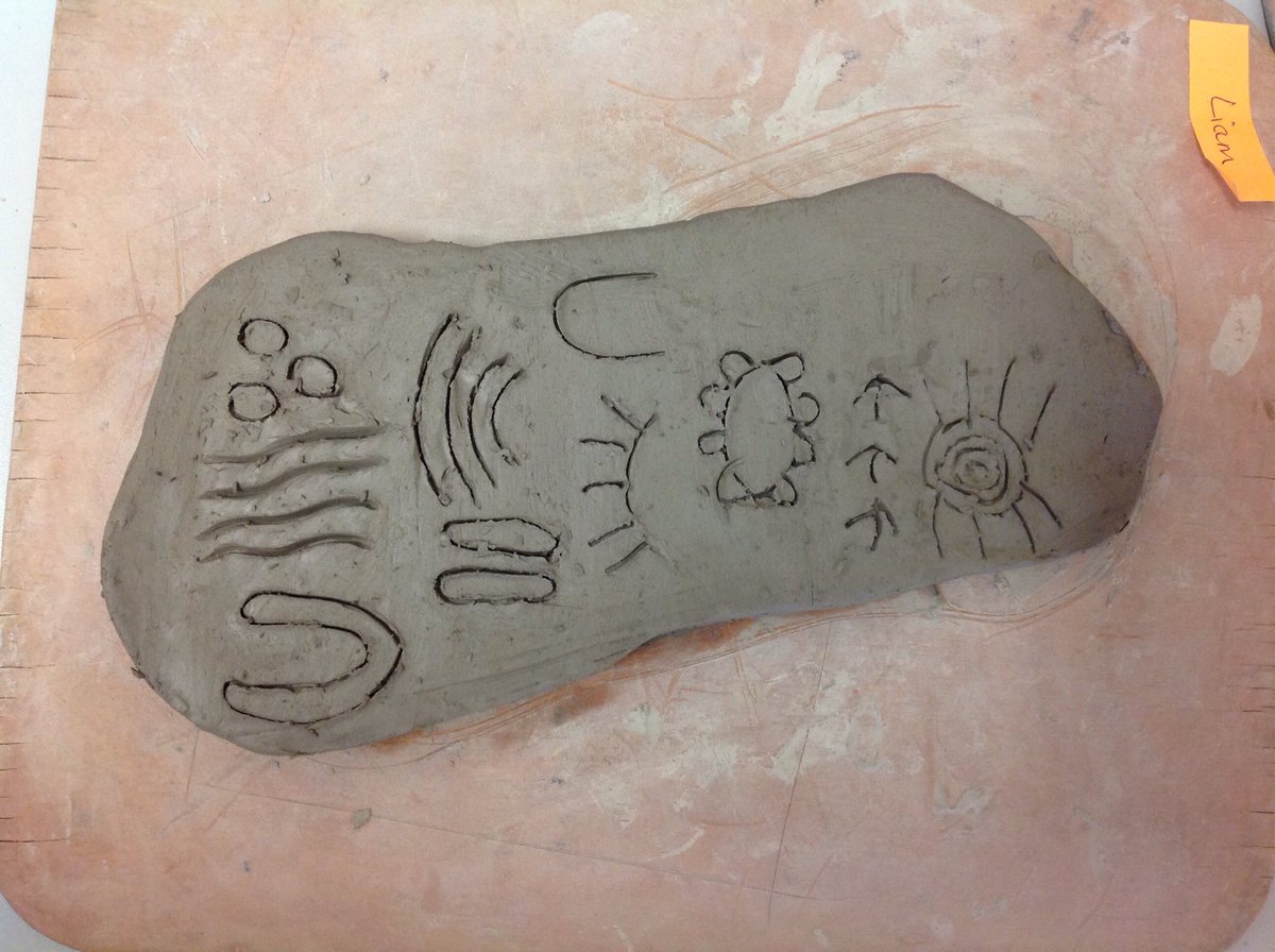 bramleyjuniorY5's tweet photo. @BramleyJunior 5D have loved making their very own Aboriginal clay tablet using traditional Aboriginal iconography. #bushberry #meetingplace https://t.co/D2rEziN0iE