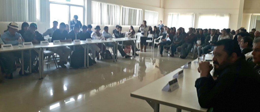 AgriculturaEc's tweet photo. "Los jóvenes deben innovar en el campo, deben quedarse en el campo", @JavierPonceC #ConsejoCiudadanoSectorial https://t.co/mPuSAjeOD7