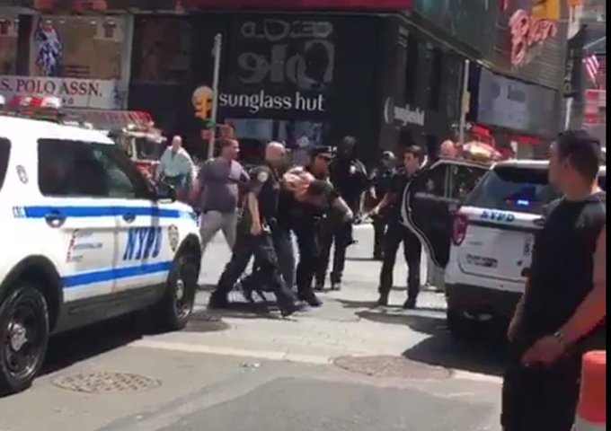 View image on Twitter