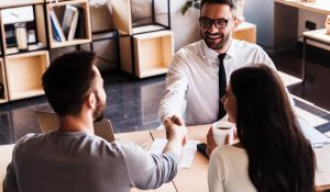 SVN_Quebec's tweet photo. Want to Become a Commercial Real Estate Agent? Here’s How: https://t.co/Sw0acoxR5H . If you're looking for a family to join, look at #SVN! https://t.co/maj2xkthAl