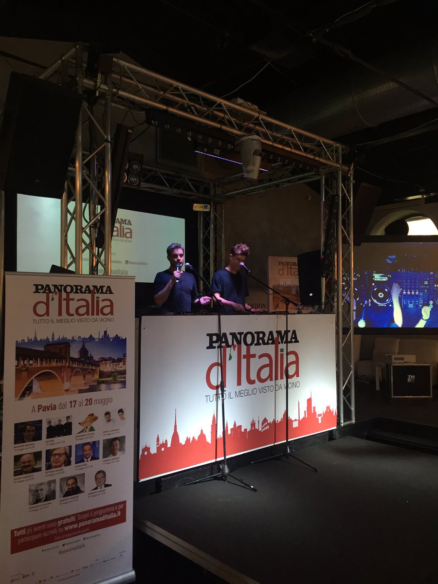 MerkandKremont's tweet photo. Q&amp;A a Pavia cn @PanoramadItalia #rispondiamo 😊 https://t.co/09ybdf1wWX