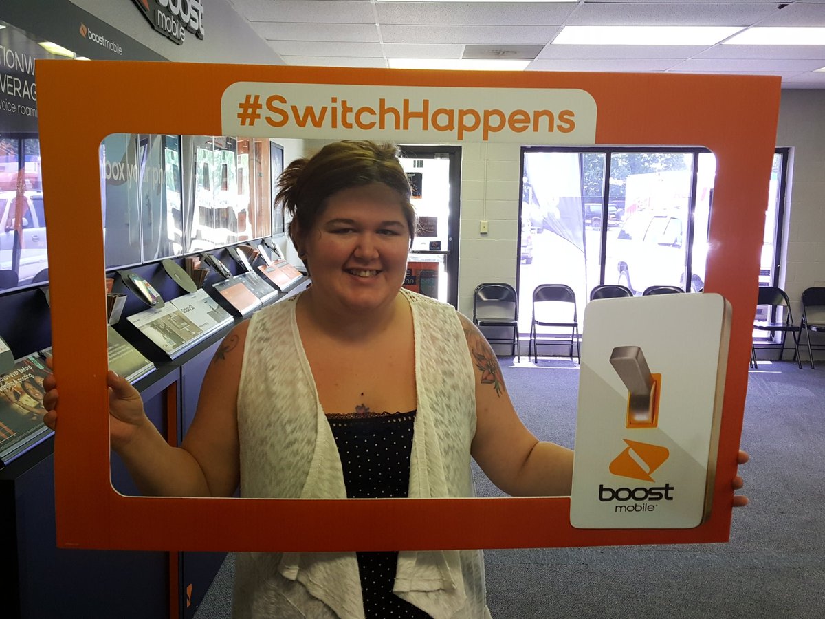 Easywireless66's tweet photo. Adding another member to the #Boosmobile Family here @Easywireless66.... #switchhappens #unlimiteddata @boostmbilerandy https://t.co/VeDgJS1jvm