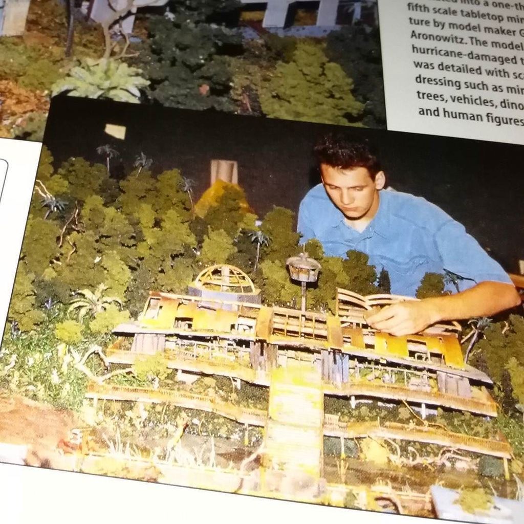cine31's tweet photo. The Making of The Lost World #4
#JurassicPark #lostworld #thelostworld #model #miniature #bts #backstage #makingo… https://t.co/QvuRd0UkhD https://t.co/DjfZ8wIayP