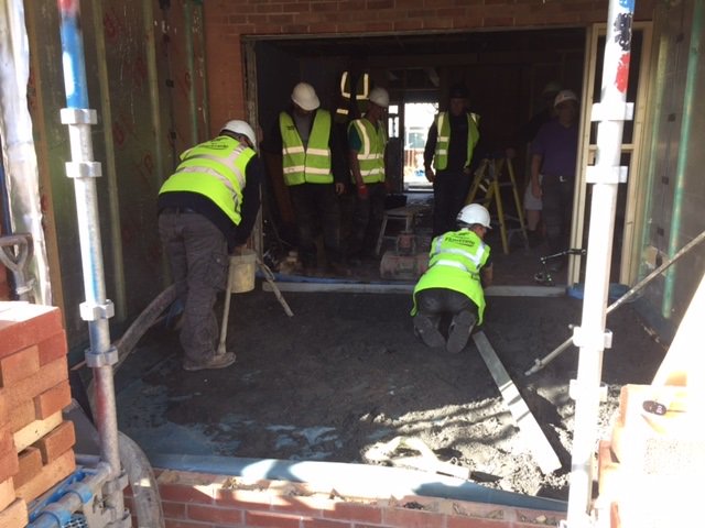 FlowcreteUK's tweet photo. Amazing first experience on BBC's One #DIYSOS series. It was an honour for us to work with  @DIYSOS in Arundel! #TheBigBuild #Arundel https://t.co/4X5pCzFDTc