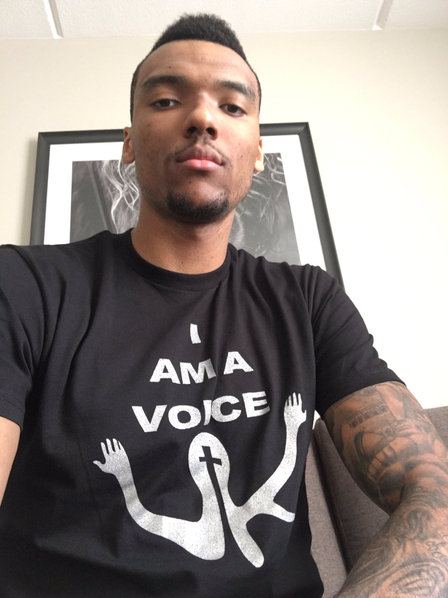 DAH9jKMUQAAi2ve.jpg:large