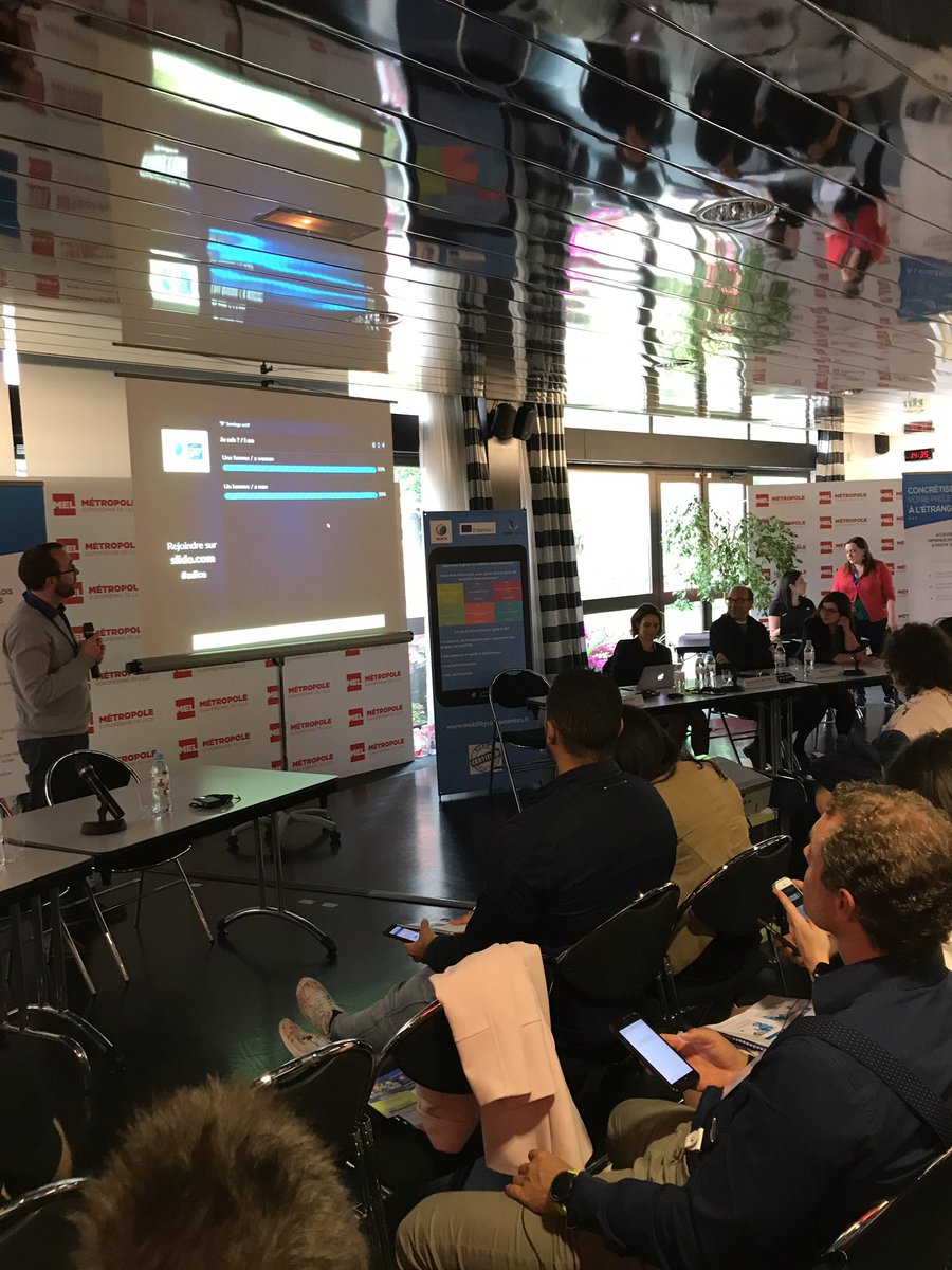 Adice_Roubaix's tweet photo. [LT] La conférence sera interactive avec la participation du public via smartphone #capmobility https://t.co/jrxymIhGrU