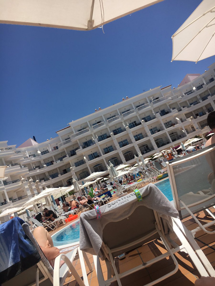 ell_smith23's tweet photo. Enjoying some time away in the Spanish sun! #holiday #relaxtime https://t.co/8n2rrzHp0d