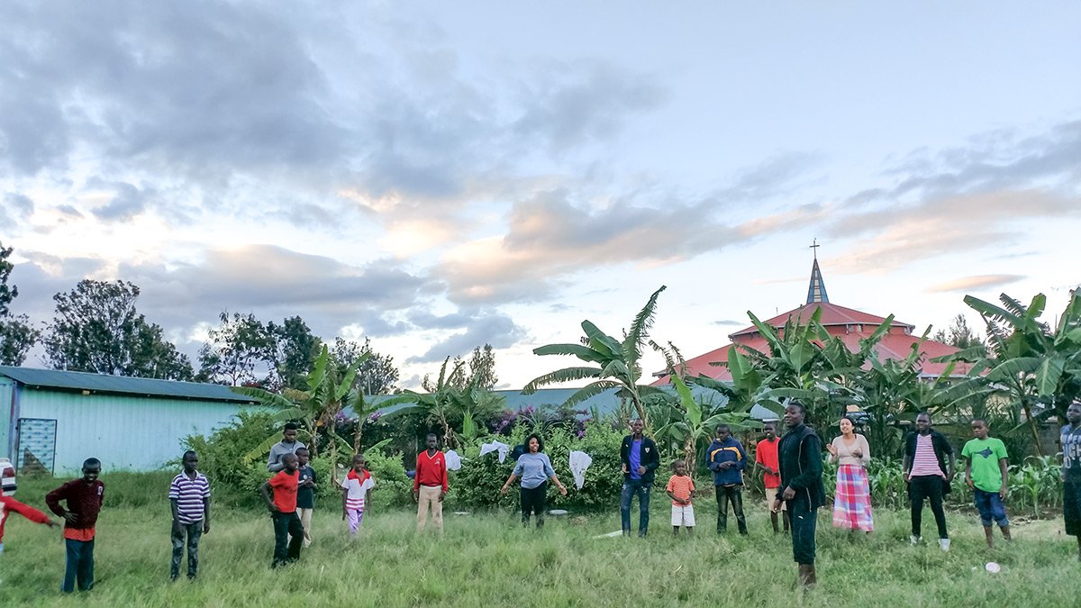 ASECSLDIHESA's tweet photo. @MarywoodU @ChestnutHill students on ASEC's #ServiceLearning trip are in #Nairobi playing a dancing game with boys at Ukweli Home of Hope. https://t.co/5U4w1hG8FM