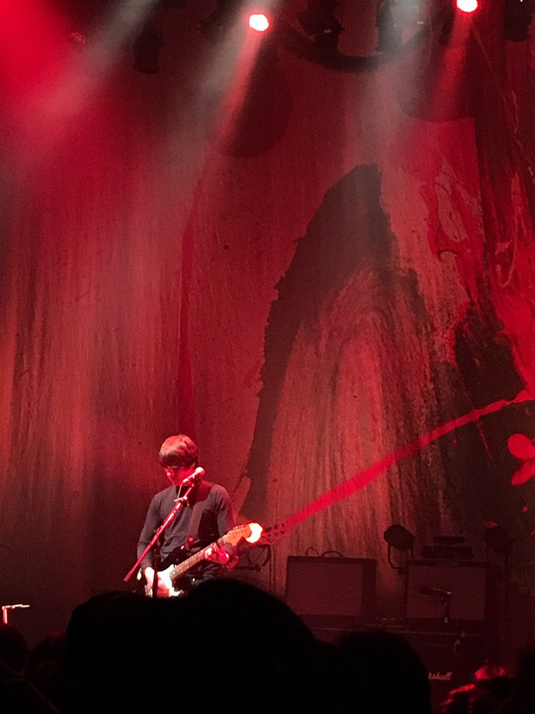 20100726_Latte_'s tweet photo. Jake Bugg来日公演 at 赤坂BLITZ
あっという間の1時間20分。もうちょい新作から聞きたかった。けどもー満足！鳥肌もんの美声。

#ジェイク・バグ #JakeBugg #OnMyOne #赤坂BLITZ https://t.co/TjUFV4FzJQ