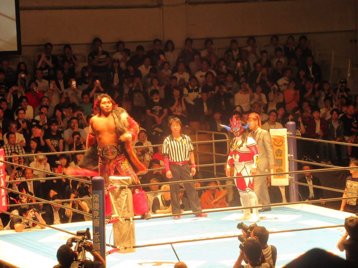 CrabInnards's tweet photo. 今年のBOSJは面白い。
平日プロレス観戦！！
＃BOSJ https://t.co/oGLWhe8mMw